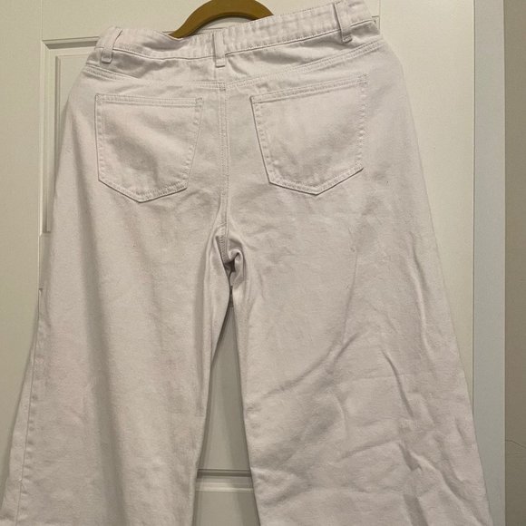 Superdown - Lucy Crop Flare Jeans | White | Size: Small | NWOT/NEW - Picture 6 of 9